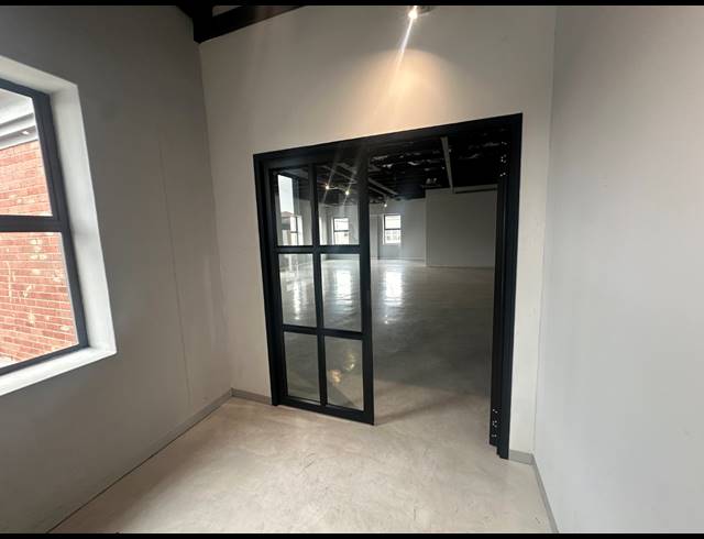 290M² OFFICE TO LET IN CENTURY CITY